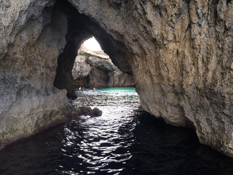 swim entry Dragonara cave